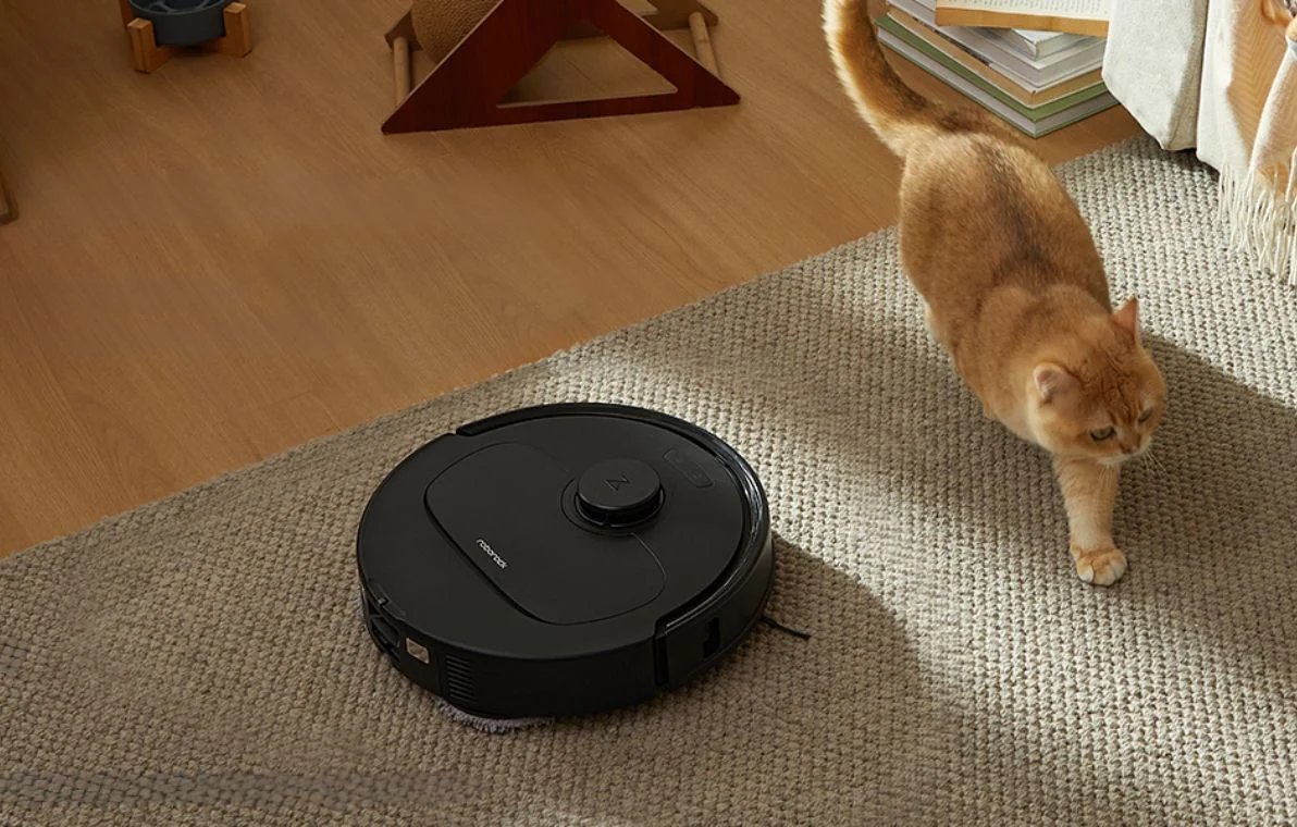 Aspirateur robot Roborock S8 MaxV Ultra en situation